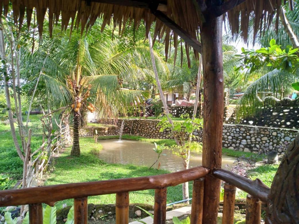 Sumatra Cheeky Monkeys Hotel Bukit Lawang Exterior photo